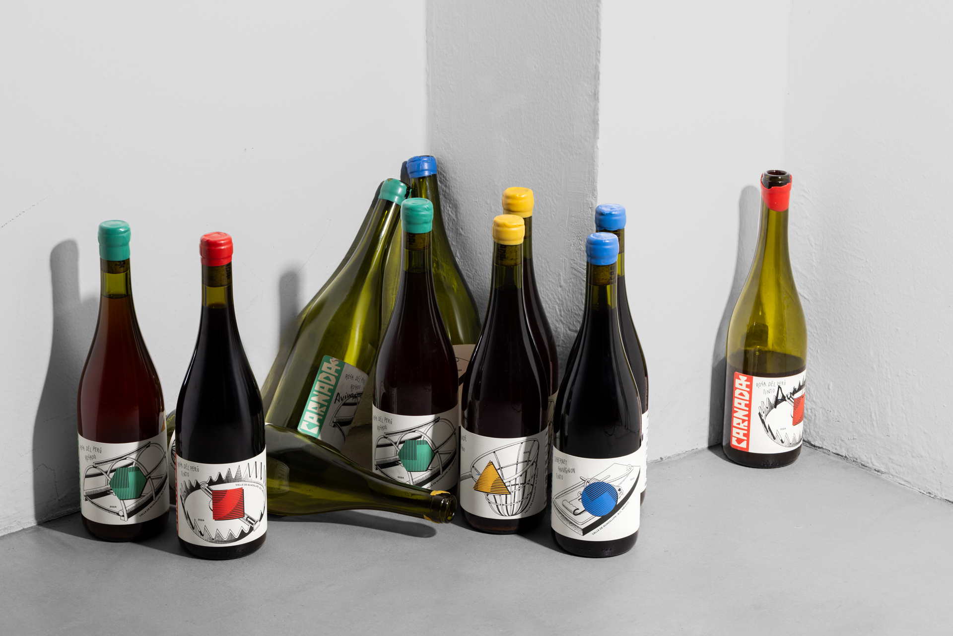 Carnada Natural Wine Reels You In with Graphic Charm